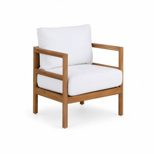 Outdoor-Sessel aus Akazienholz mit weißen Kissen